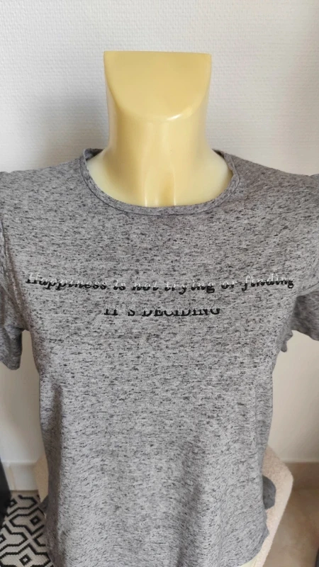 Gray t-shirt with small shoulder pads rock look Size 38 - Jennyfer – photo 4
